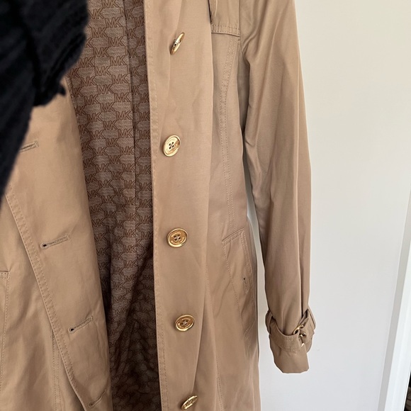 Like new Michael Michael Kors Trench Coat - Picture 3 of 6